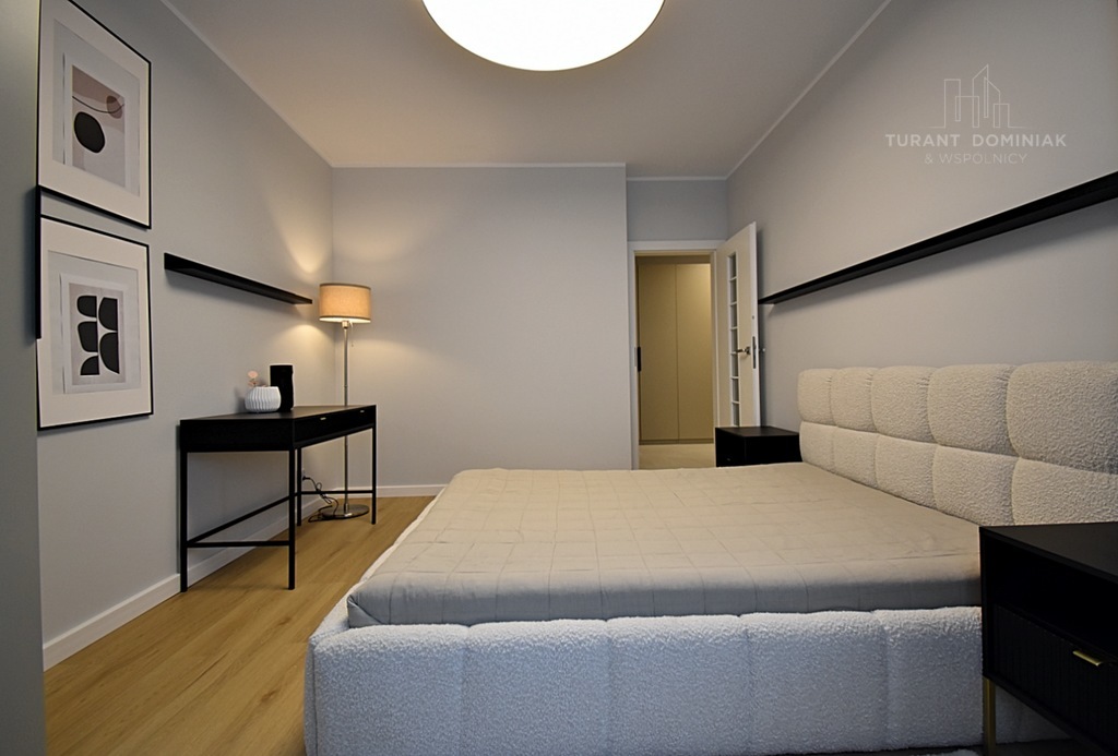 Słoneczny dwupokojowy apartament z balkonem (13)