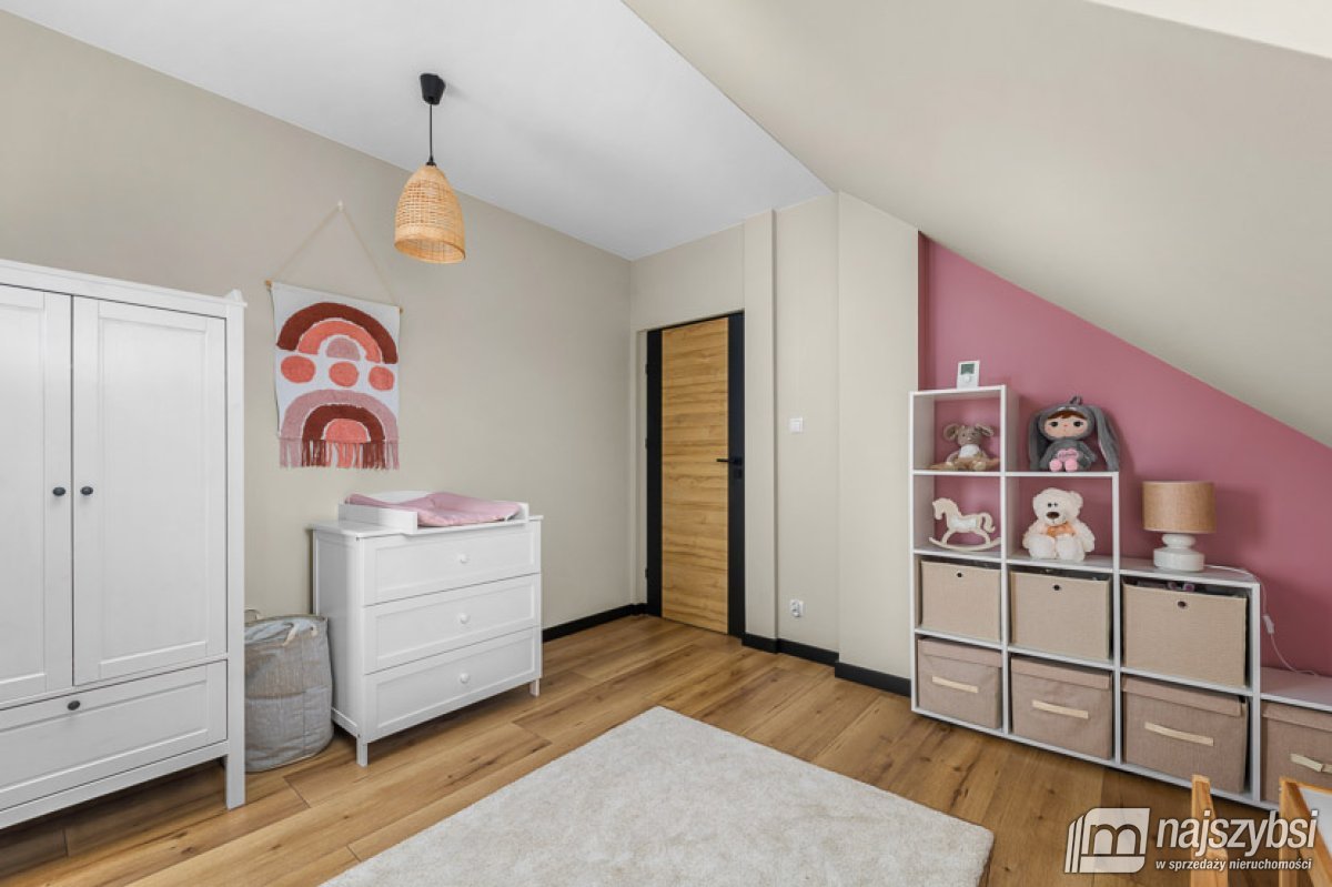 Krępsko- nowoczesny dom 108m2 z garażem, 800m2 dz. (14)