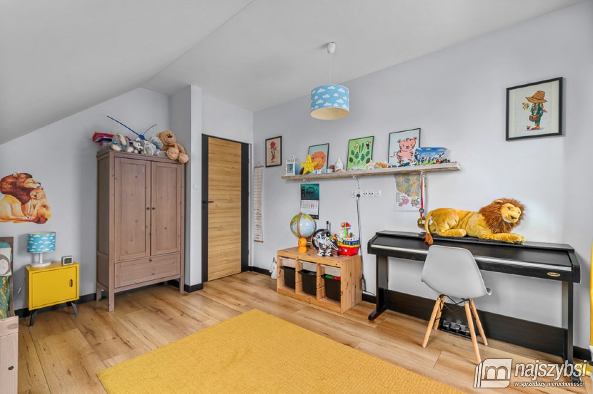 Krępsko- nowoczesny dom 108m2 z garażem, 800m2 dz. (16)