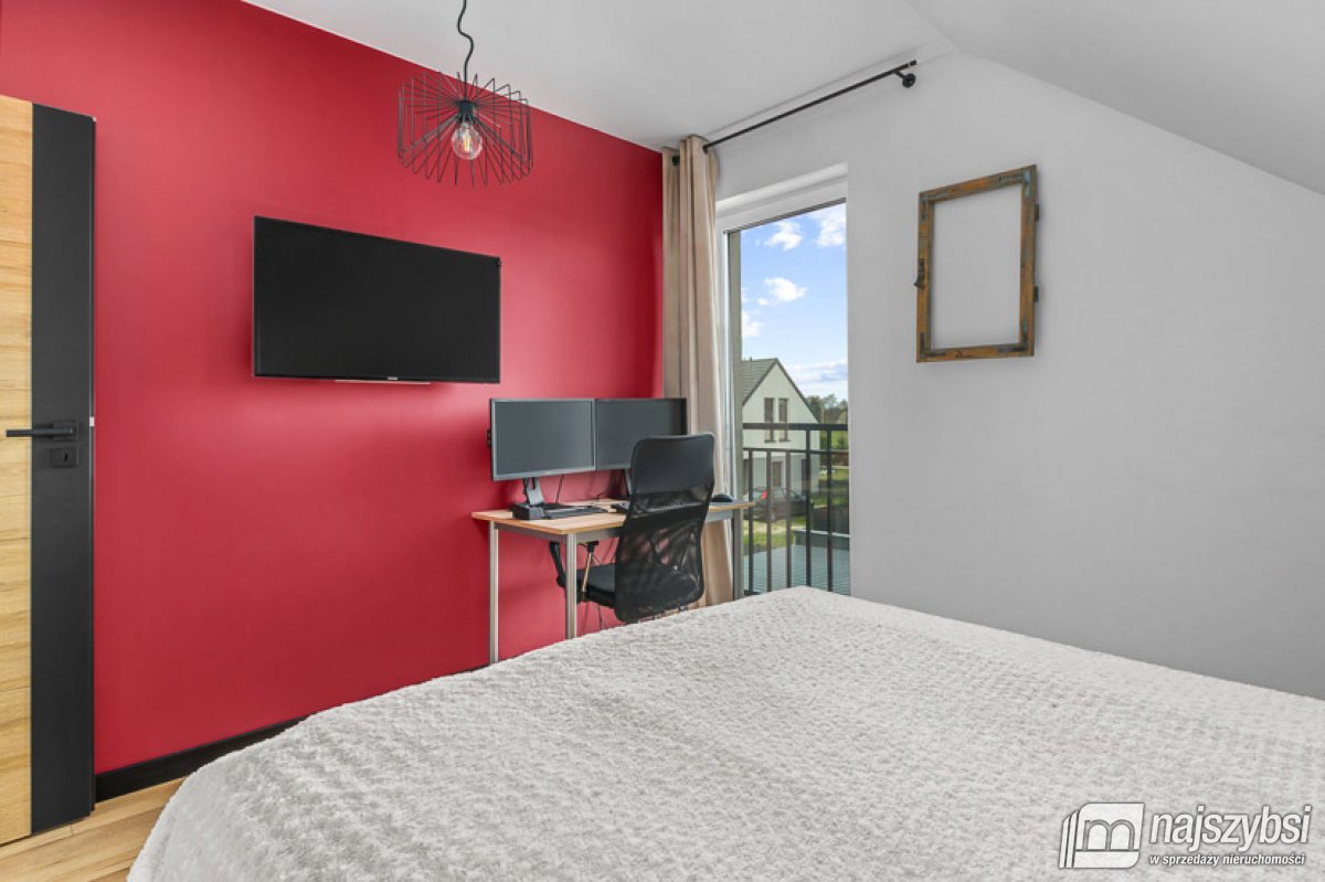 Krępsko- nowoczesny dom 108m2 z garażem, 800m2 dz. (19)