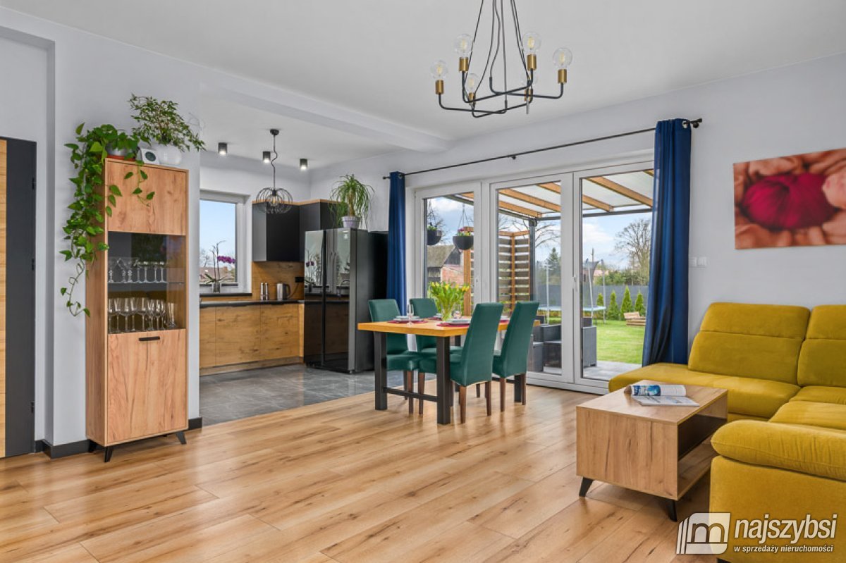 Krępsko- nowoczesny dom 108m2 z garażem, 800m2 dz. (2)