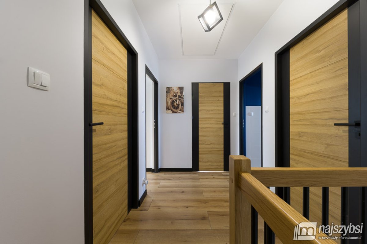Krępsko- nowoczesny dom 108m2 z garażem, 800m2 dz. (20)
