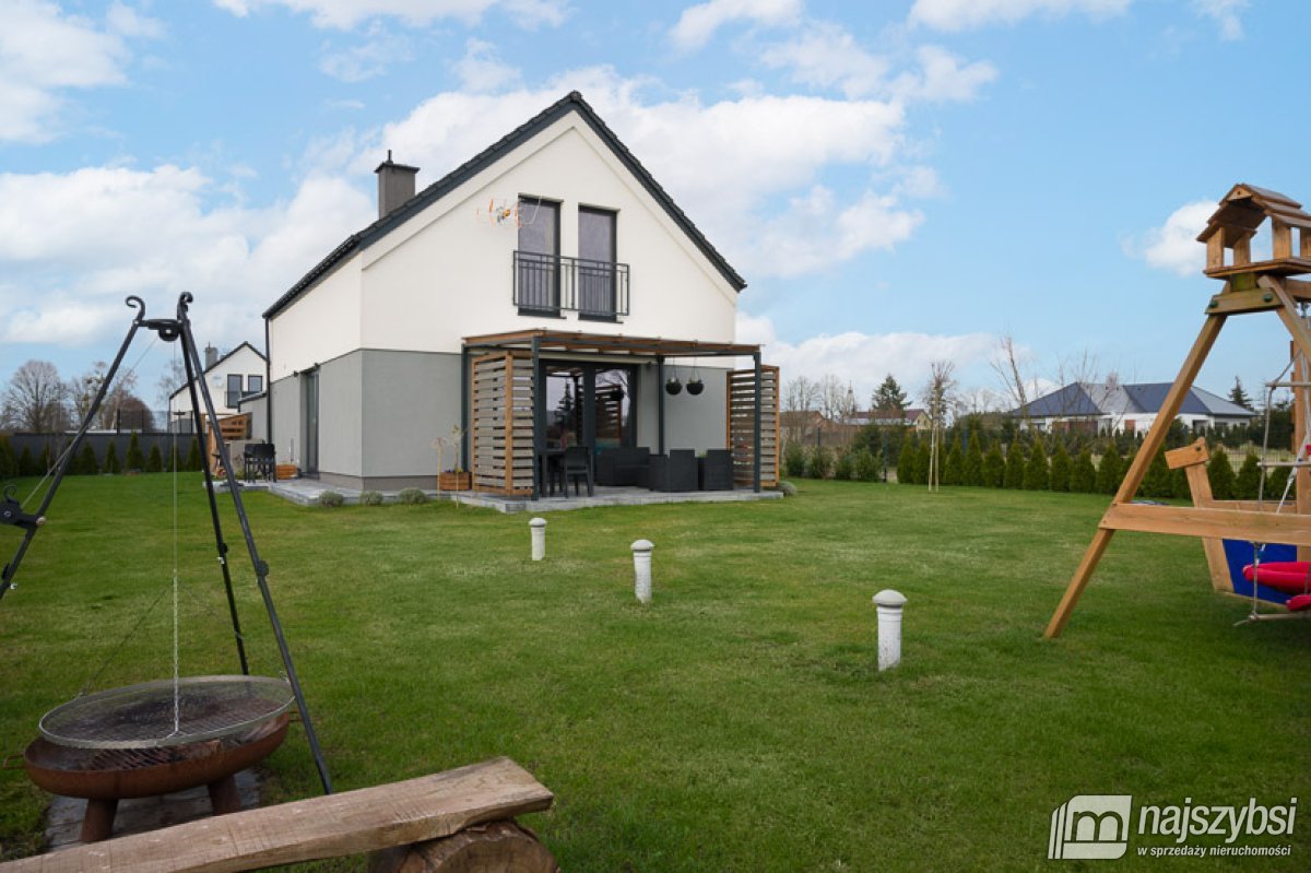 Krępsko- nowoczesny dom 108m2 z garażem, 800m2 dz. (21)