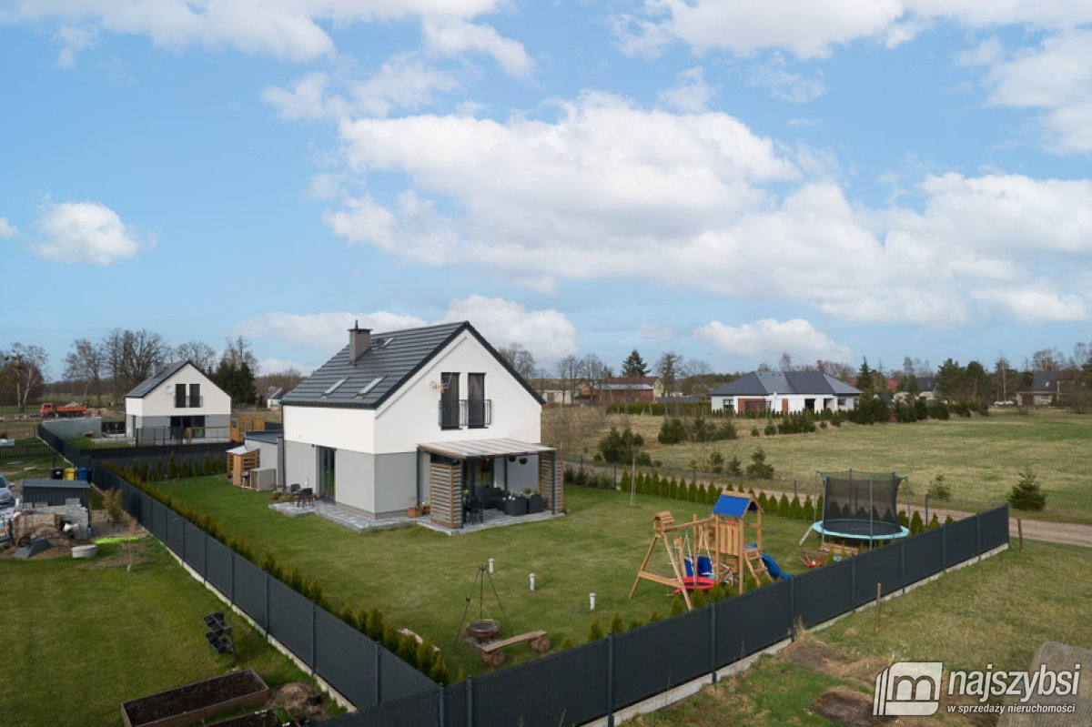 Krępsko- nowoczesny dom 108m2 z garażem, 800m2 dz. (27)