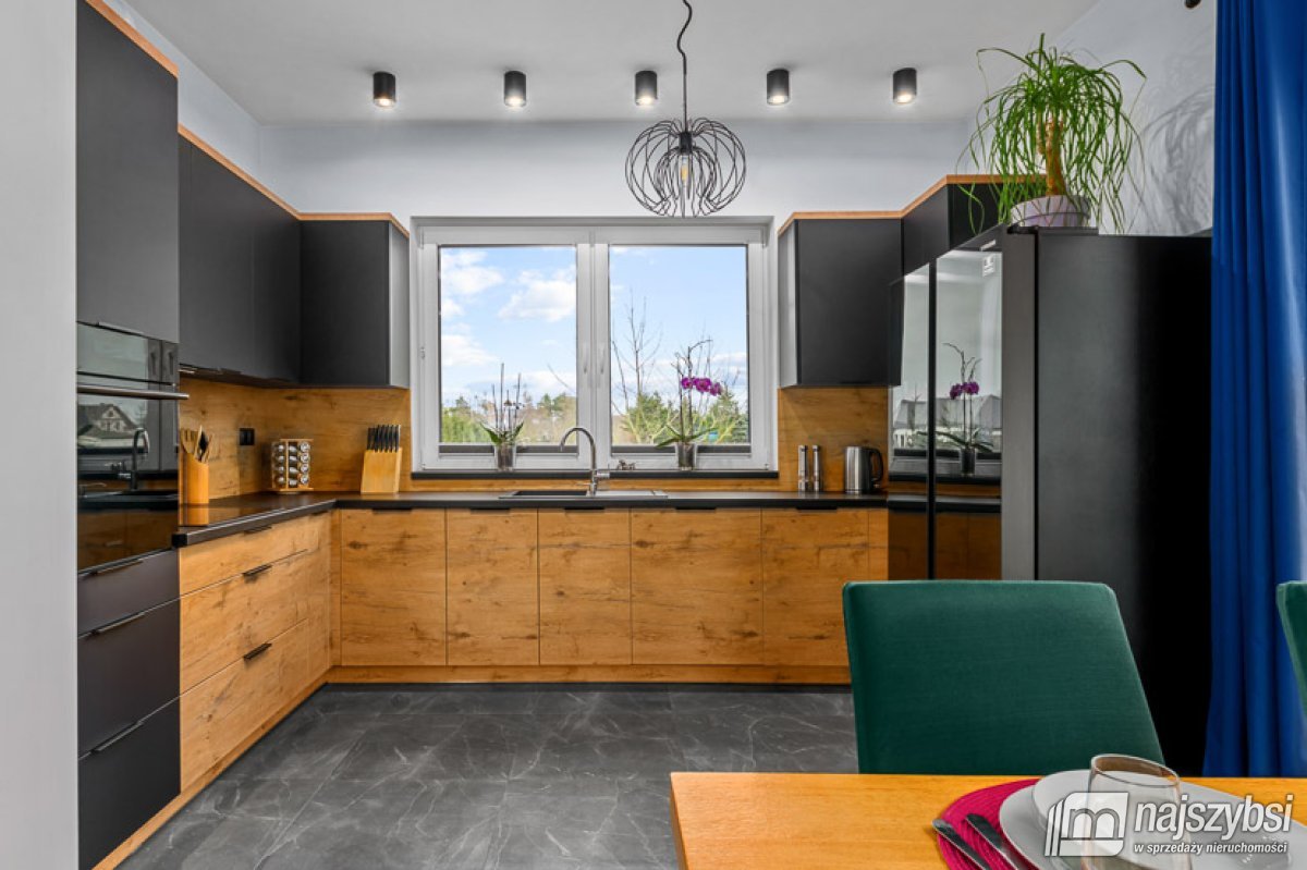 Krępsko- nowoczesny dom 108m2 z garażem, 800m2 dz. (4)