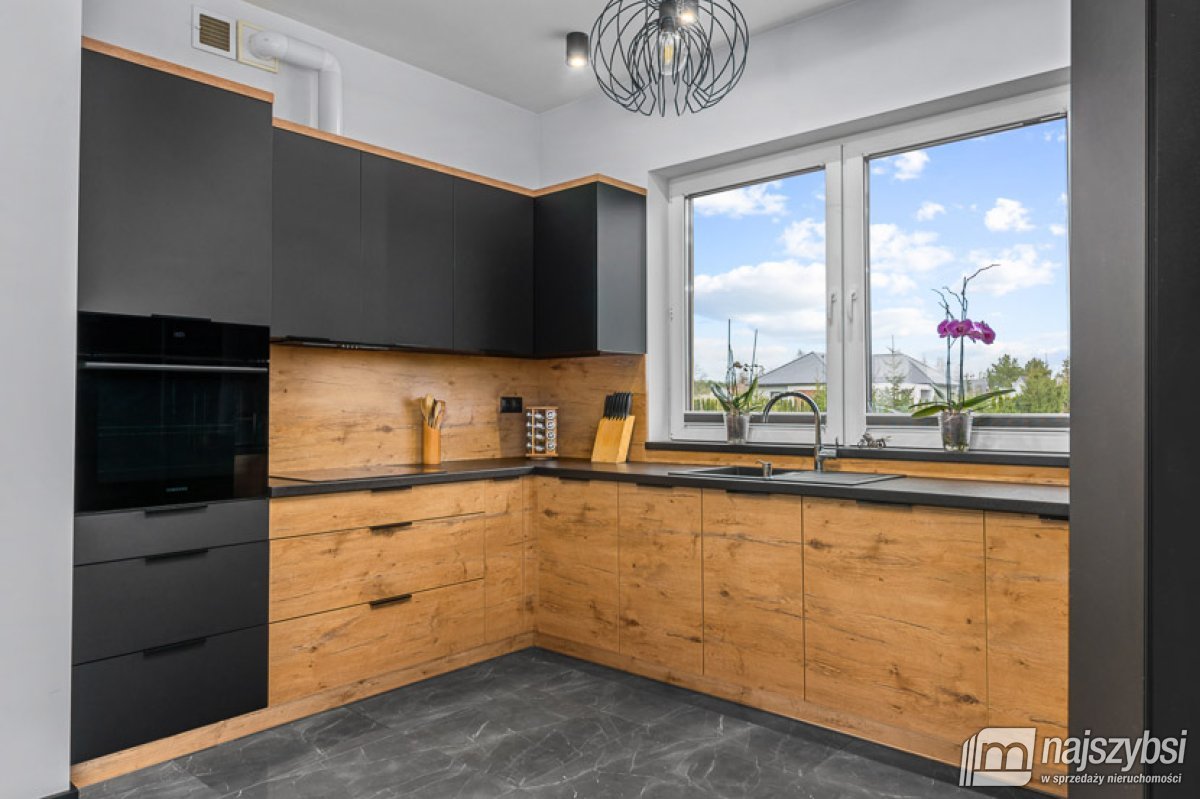 Krępsko- nowoczesny dom 108m2 z garażem, 800m2 dz. (5)