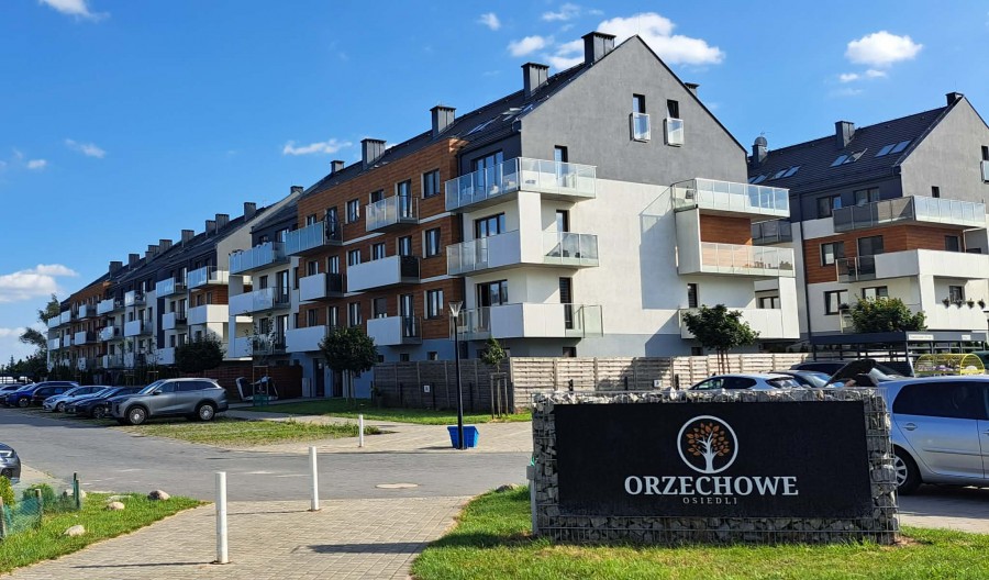 NOWE BUD. 2 POKOJE. 2 MIEJSCA POS. KOMÓRKA (1)