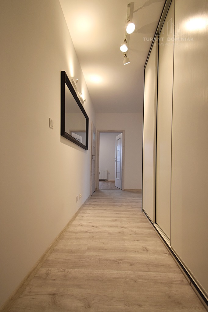Trzypokojowe mieszkanie z garażem i balkonem (9)