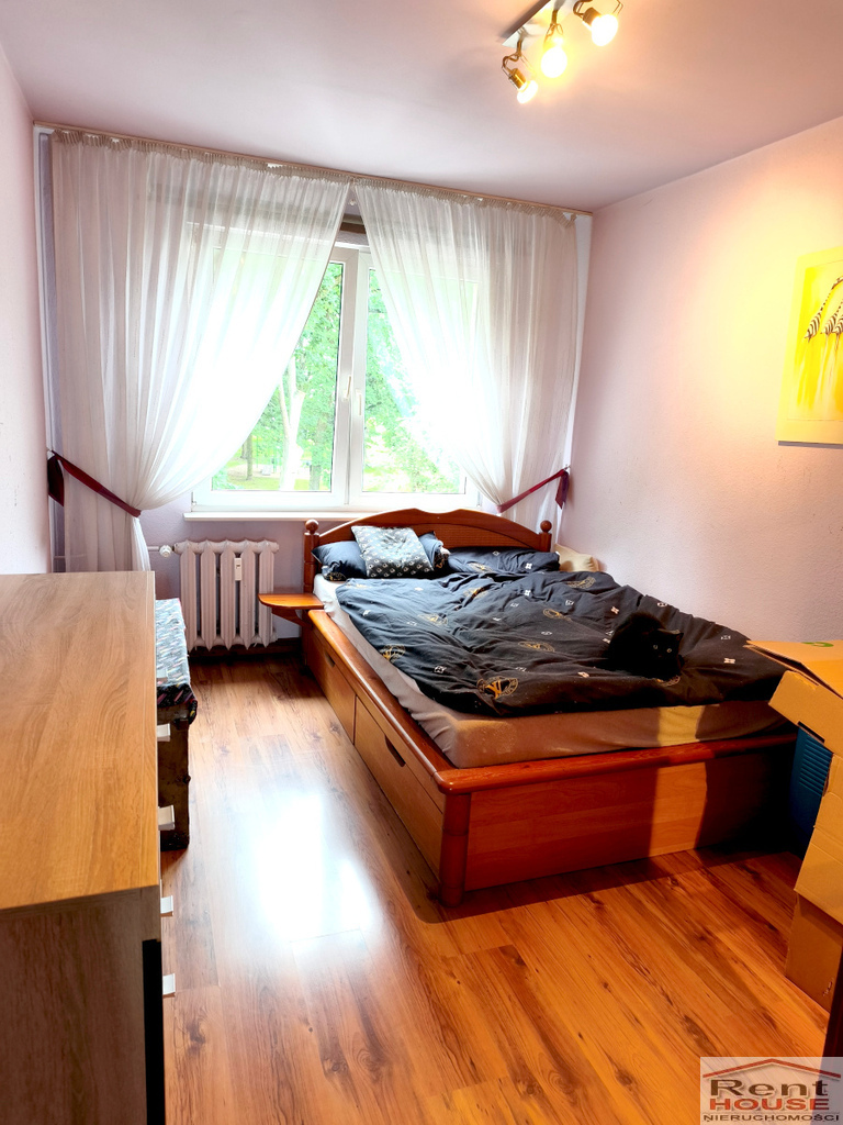 4 pokoje, balkon, piwnica (8)