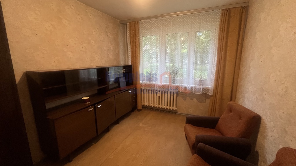 2 rozkładowe pokoje  ,parter/4 okol. Książąt. (7)