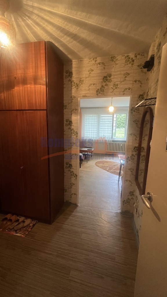 2 rozkładowe pokoje  ,parter/4 okol. Książąt. (16)