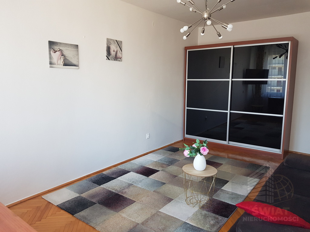 Pl. Rodła 2pok. + balkon, cena 525 tys. (11)