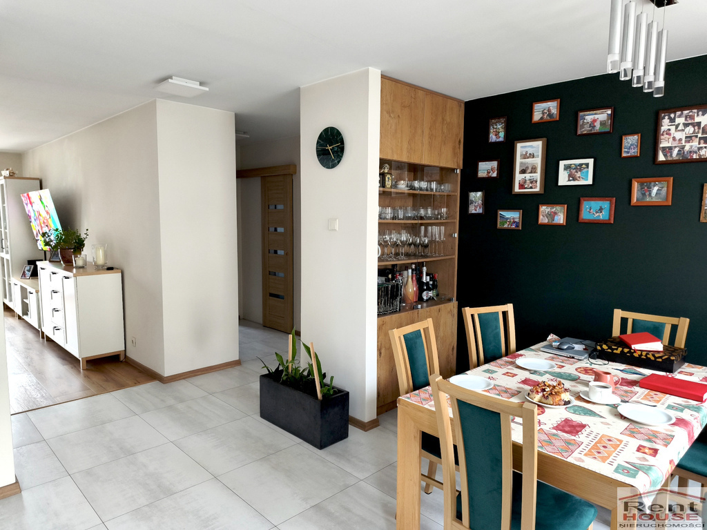 Przestronne 2 pokoje, balkon, garaż (15)
