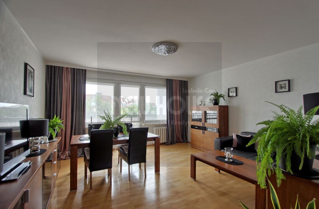 Wysoki standard, dobry rozkład! Balkon, piwnica (3)