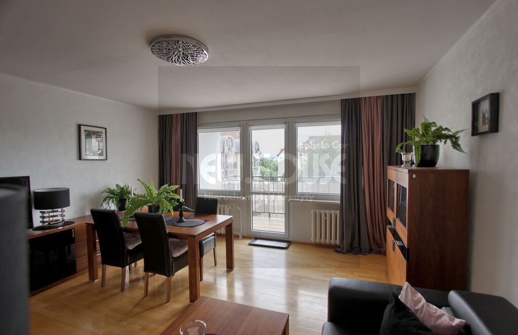 Wysoki standard, dobry rozkład! Balkon, piwnica (2)