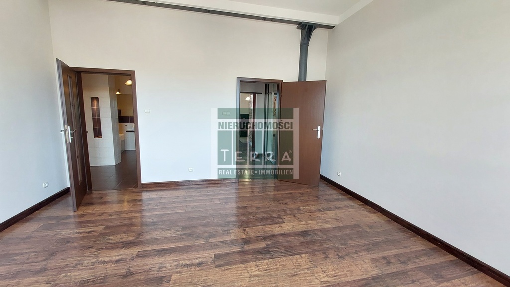 APARTAMENT + MIEJSCE POSTOJOWE W GARAŻU (5)
