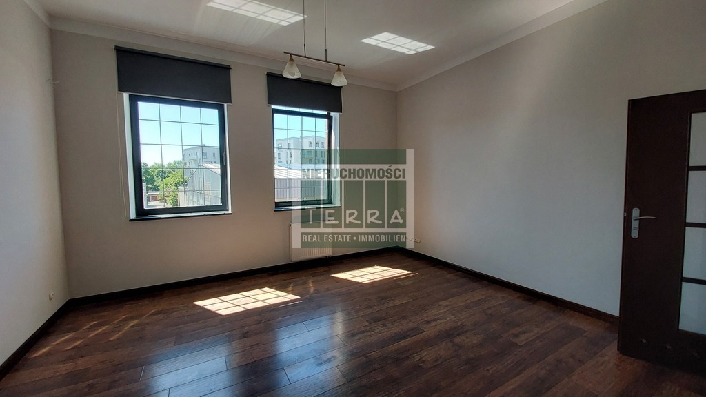 APARTAMENT + MIEJSCE POSTOJOWE W GARAŻU (6)