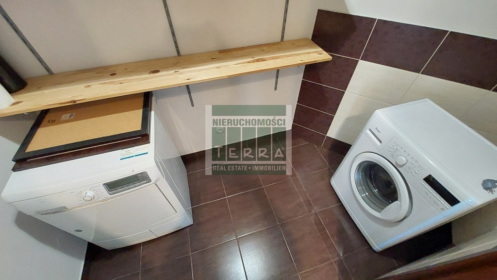 APARTAMENT + MIEJSCE POSTOJOWE W GARAŻU (13)