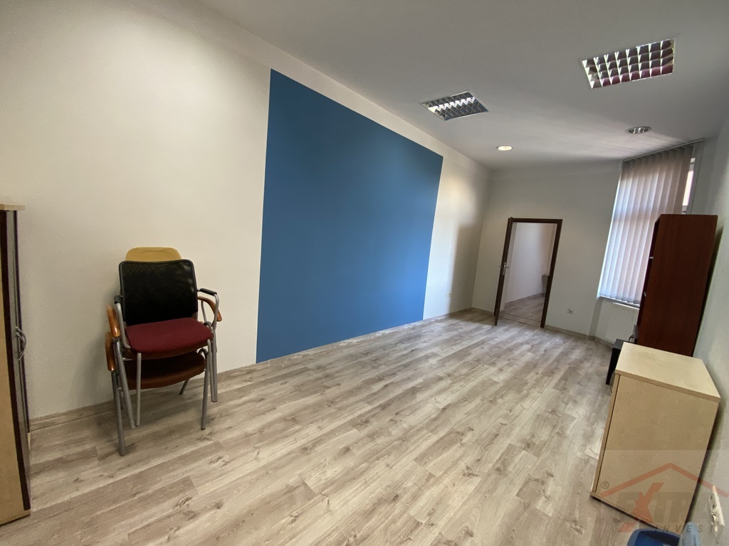 LOKAL USŁUGOWY 108 M2, AL. W. POLSKIEGO 47 (8)