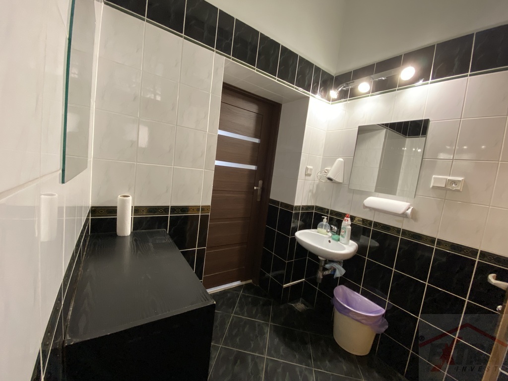 LOKAL USŁUGOWY 108 M2, AL. W. POLSKIEGO 47 (12)
