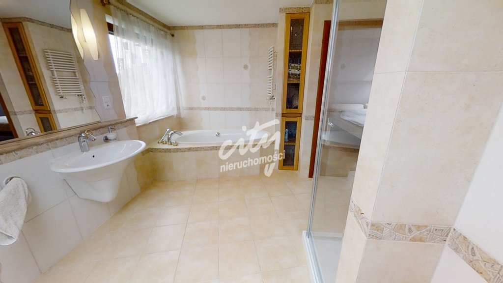 160M2, OGRÓD ZIMOWY,2XTARAS, (24)