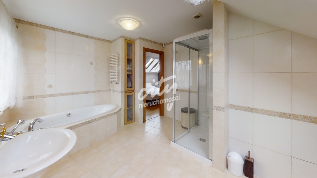 160M2, OGRÓD ZIMOWY,2XTARAS, (25)