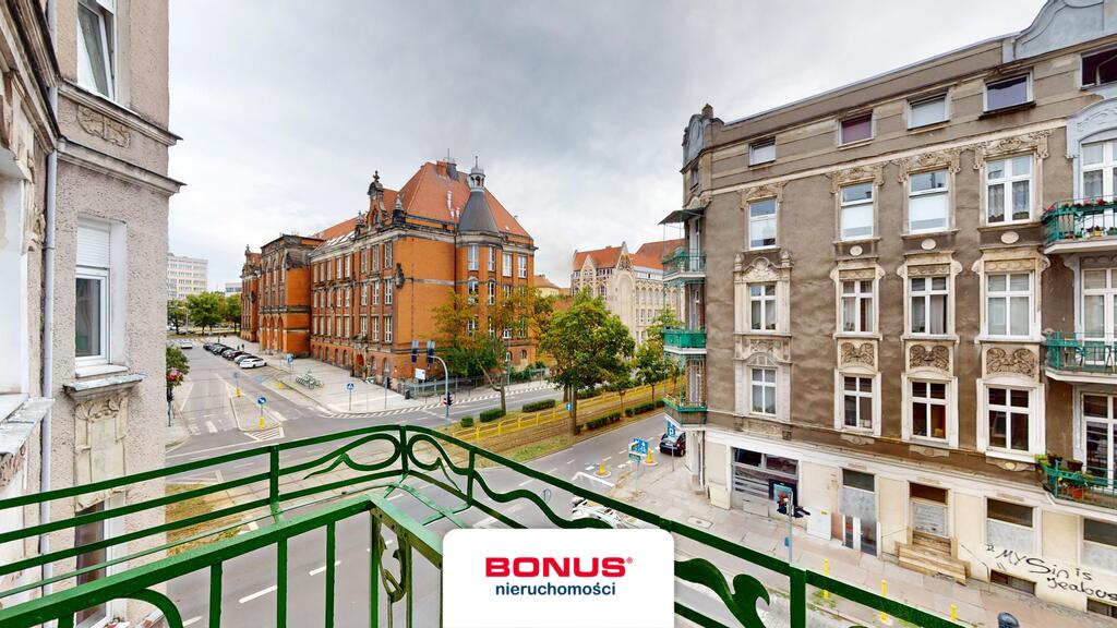 Centrum, 112,47m 3 pokojowe mieszkanie w kamienicy (3)