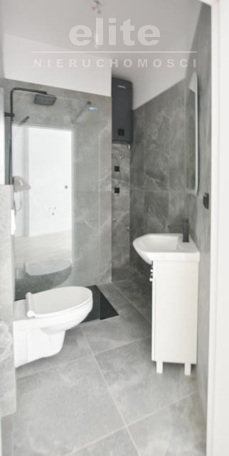 Nowe 2 pokoje, adaptacja poddasza, Aleja Fontann, (5)
