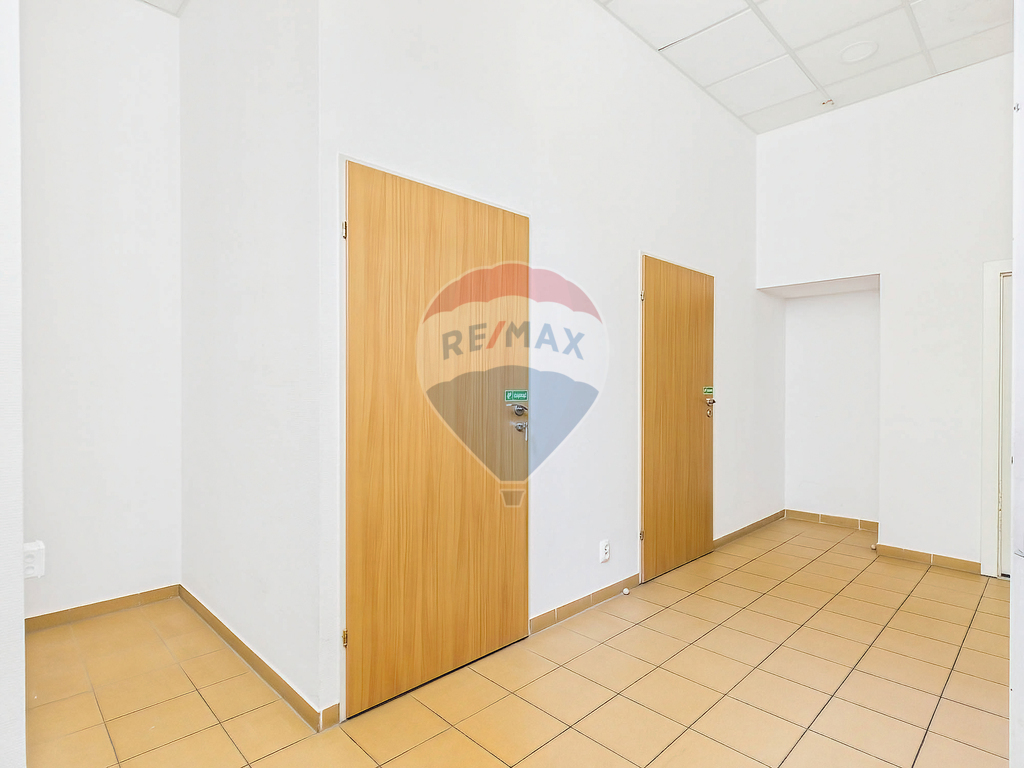 Lokal 102 m2 na wynajem: ścisłe centrum Koszalina! (12)