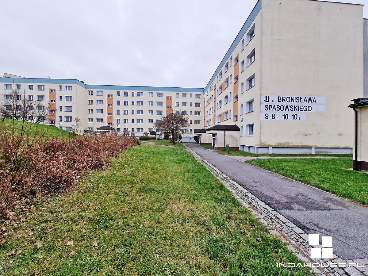 Dwustronne 3 pokojowe. Loggia. IV p. Przylesie. (16)