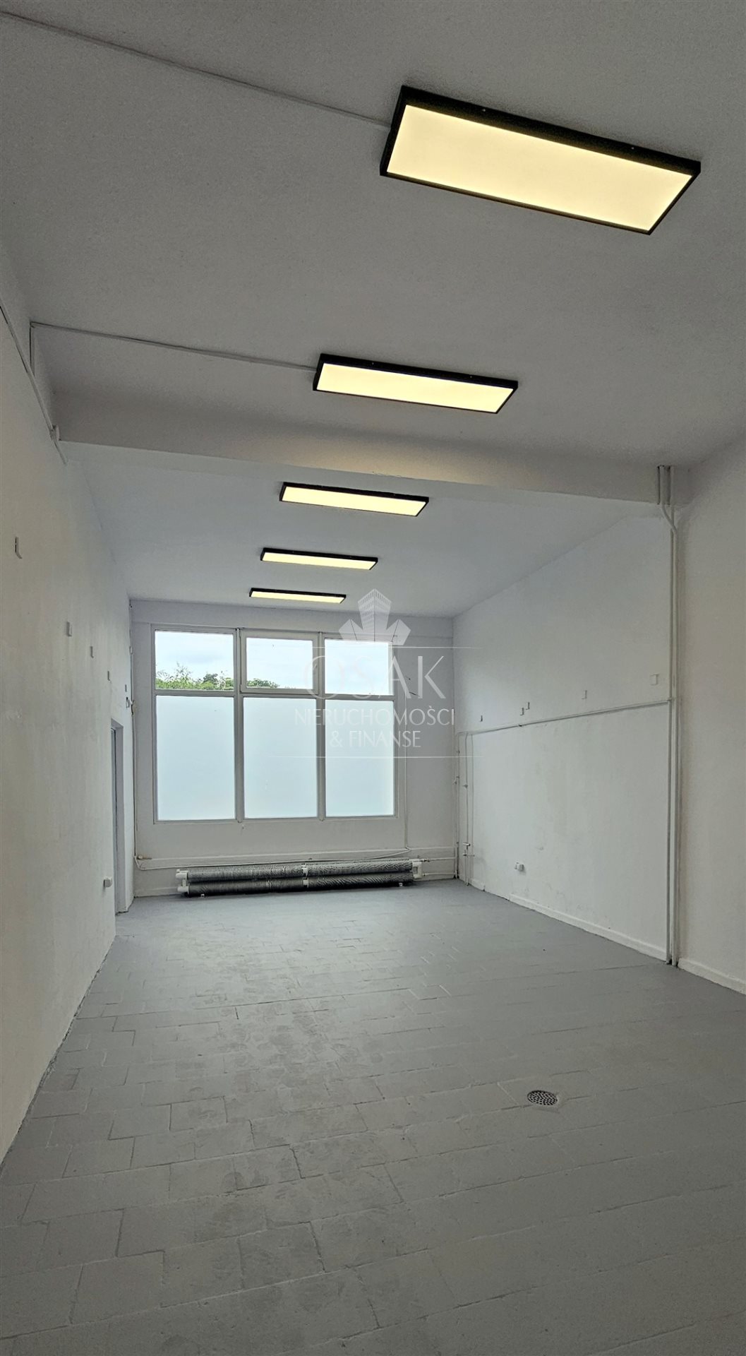 Lokal usługowy 117 m2 - os. Kasztanowe Szczecin (2)