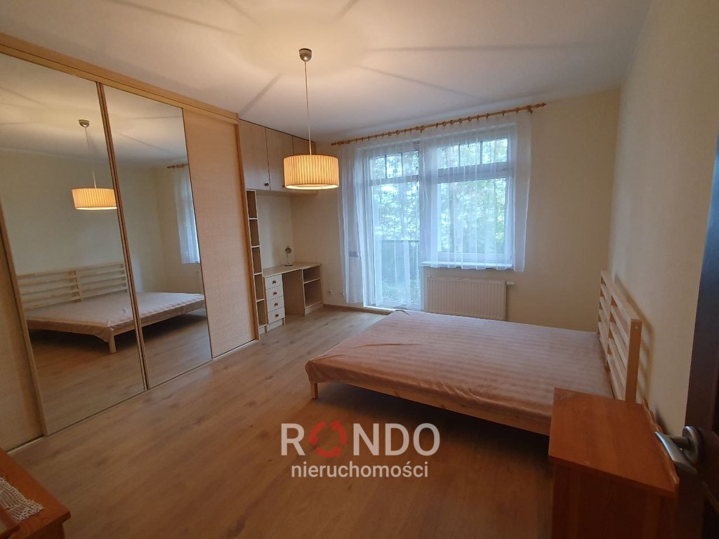 CENTRUM, 3 pokoje/ garaż/ taras (12)
