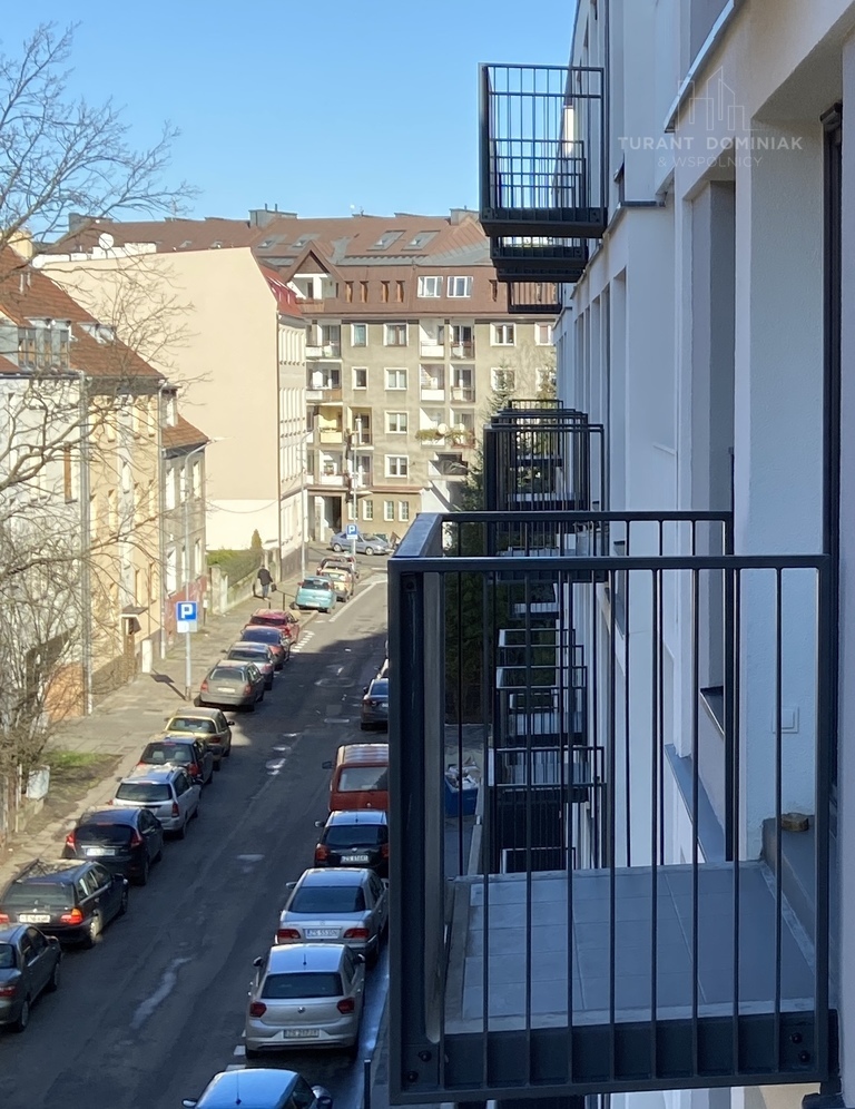 M2 z balkonem, garażem i komórką 