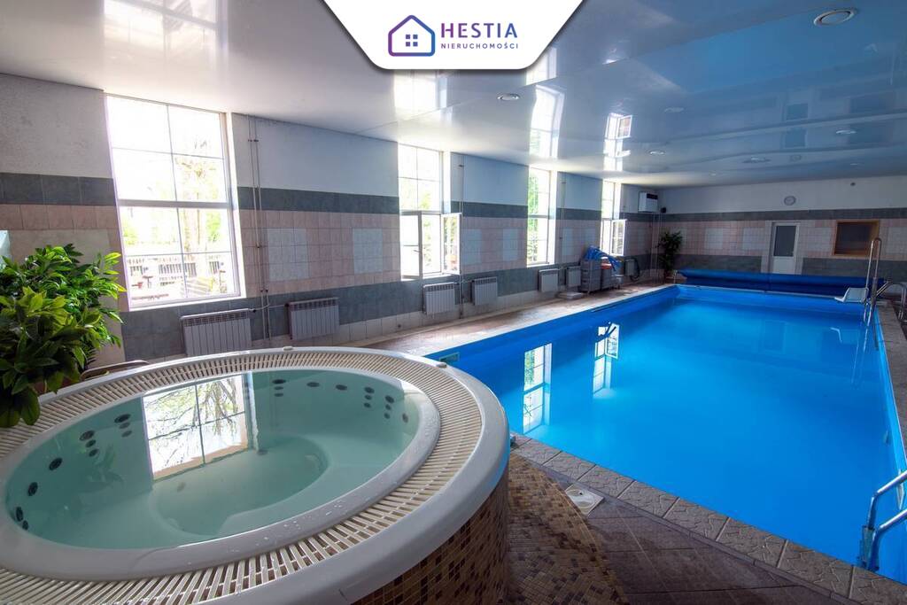 Kompleks Hotelowy z Basenem i SPA - Borne Sulinowo (1)
