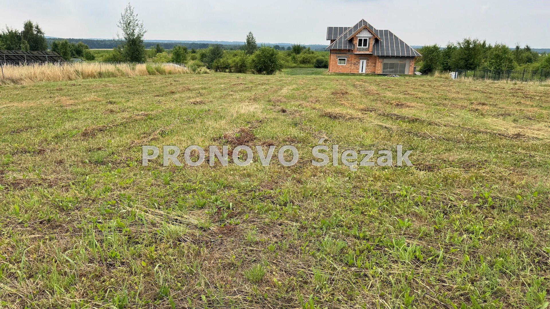 Działka budowlana 18 arów, Strupina, blisko PKP  (3)