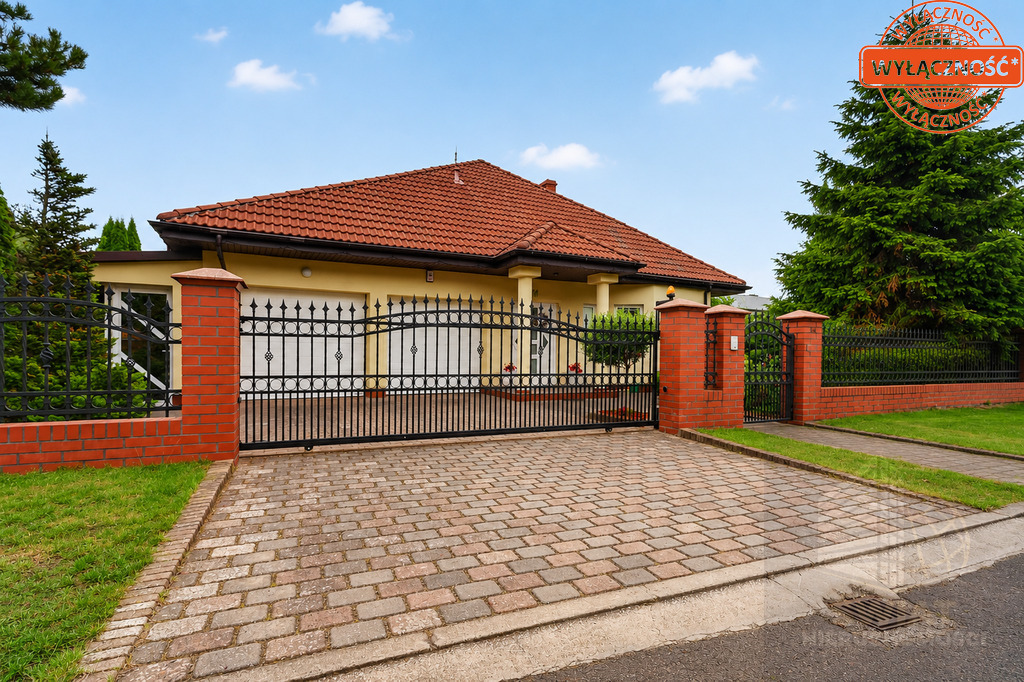 Mierzyn dom wolnostojący 285 m2 na działce 680 m2. (1)