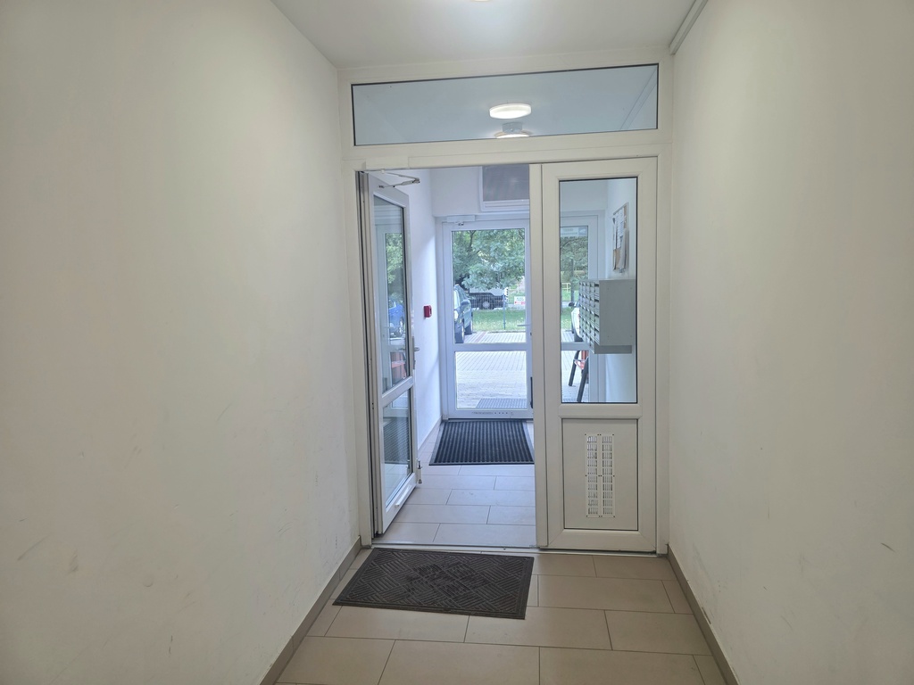 Przestronne mieszkanie drugim piętrze (8)
