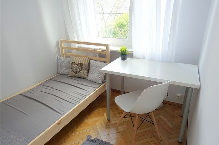 Pokój jednoosobowy w Centrum blisko Galaxy ! (3)