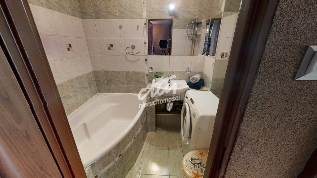 Centrum, 2 pokoje z balkonem (8)