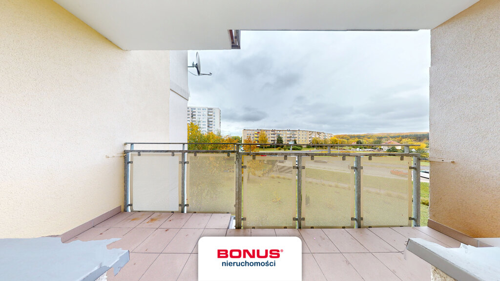 Przestronne 3 pokoje, balkon, piwnica, parking (2)