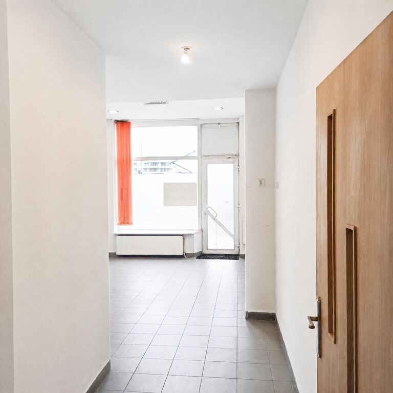 Handlowo - usługowy, witryna, parter, 38 m2 (7)