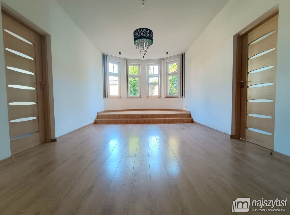 STARGARD - mieszkanie 140,1m2 w centrum! 5 pokoi   (1)
