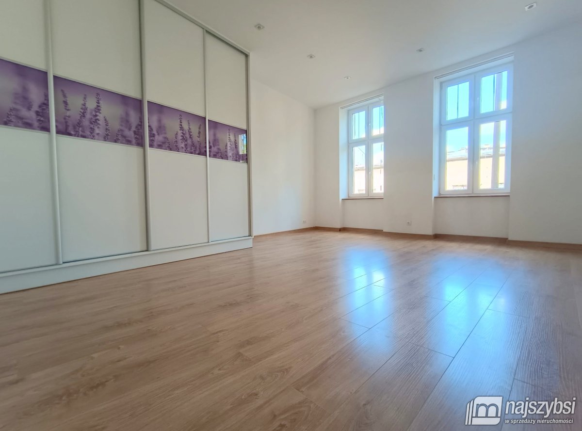 STARGARD - mieszkanie 140,1m2 w centrum! 5 pokoi   (3)