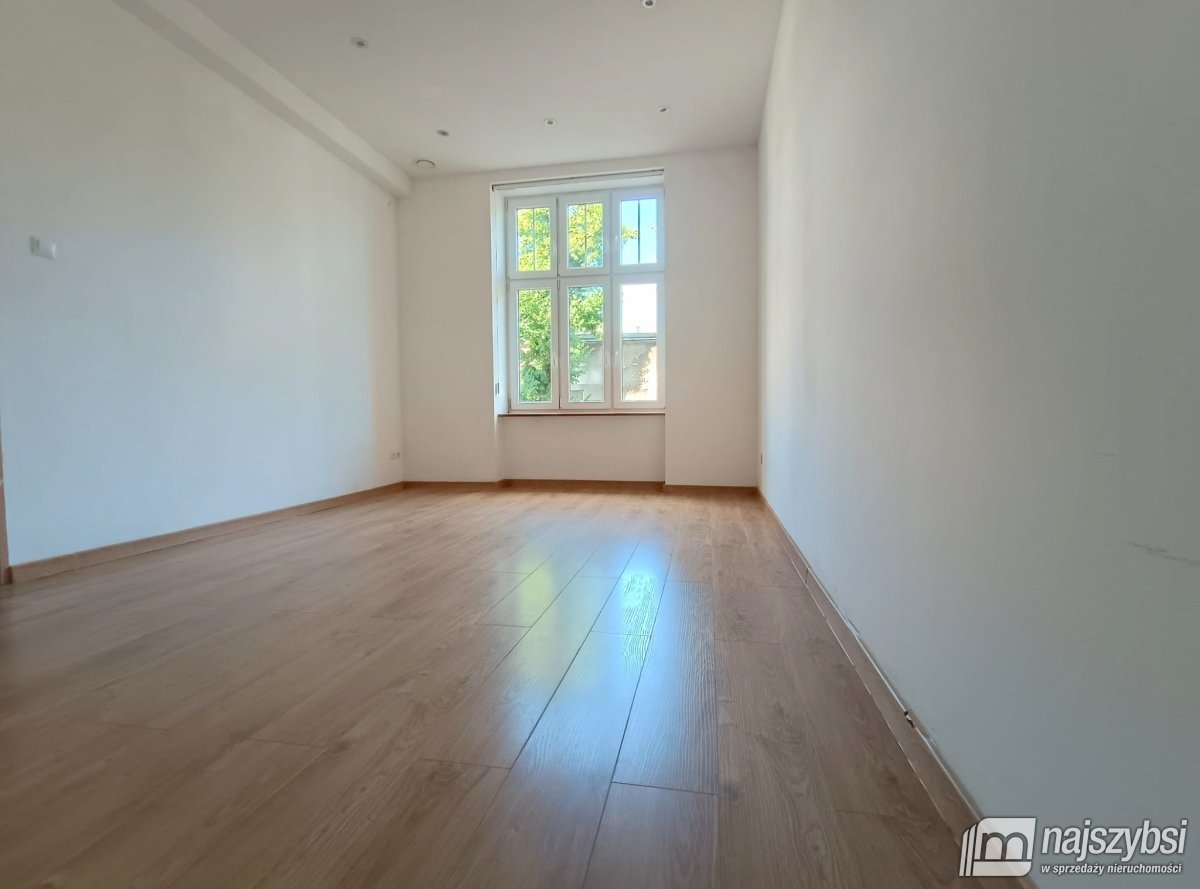 STARGARD - mieszkanie 140,1m2 w centrum! 5 pokoi   (5)