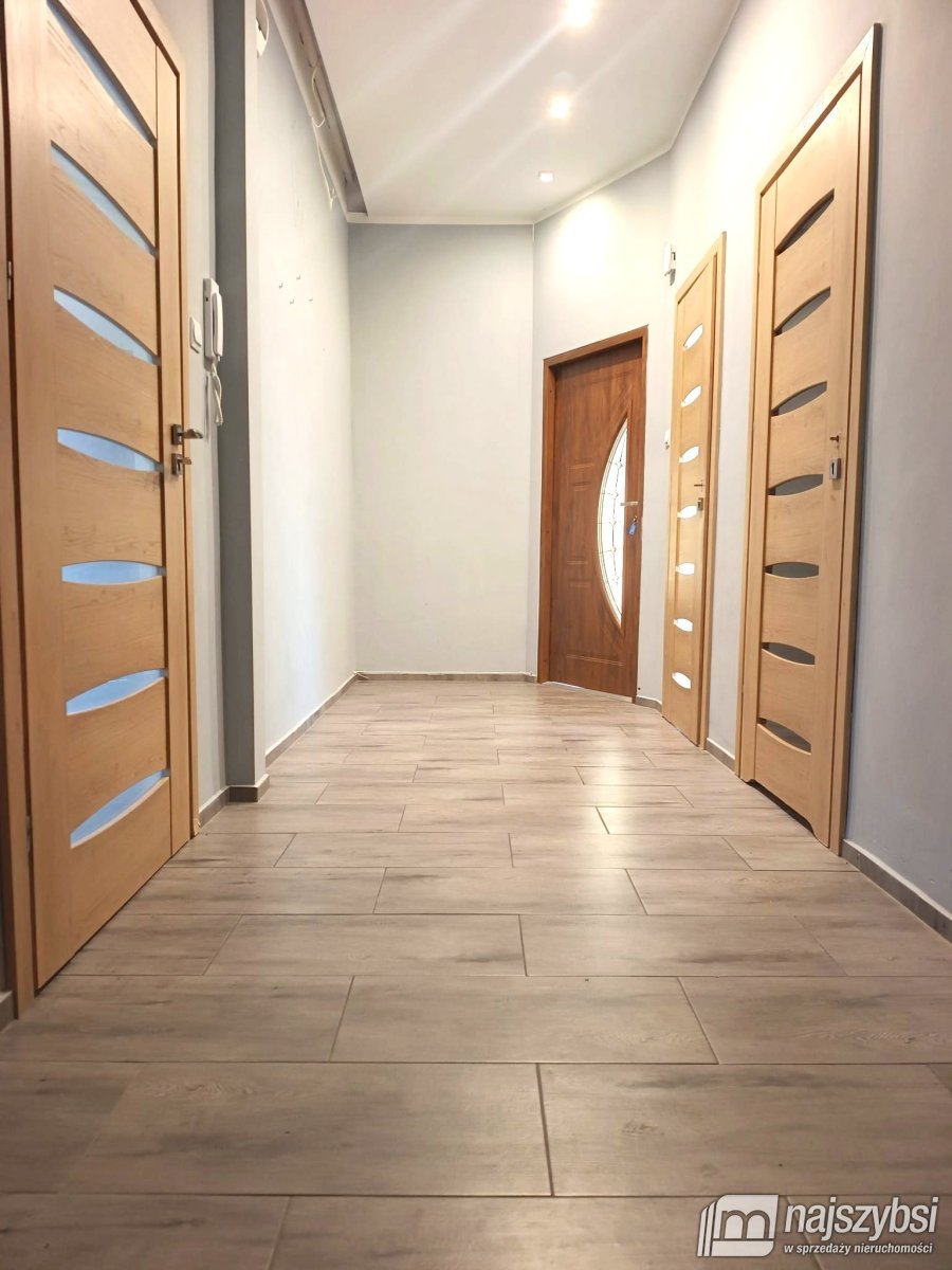 STARGARD - mieszkanie 140,1m2 w centrum! 5 pokoi   (9)