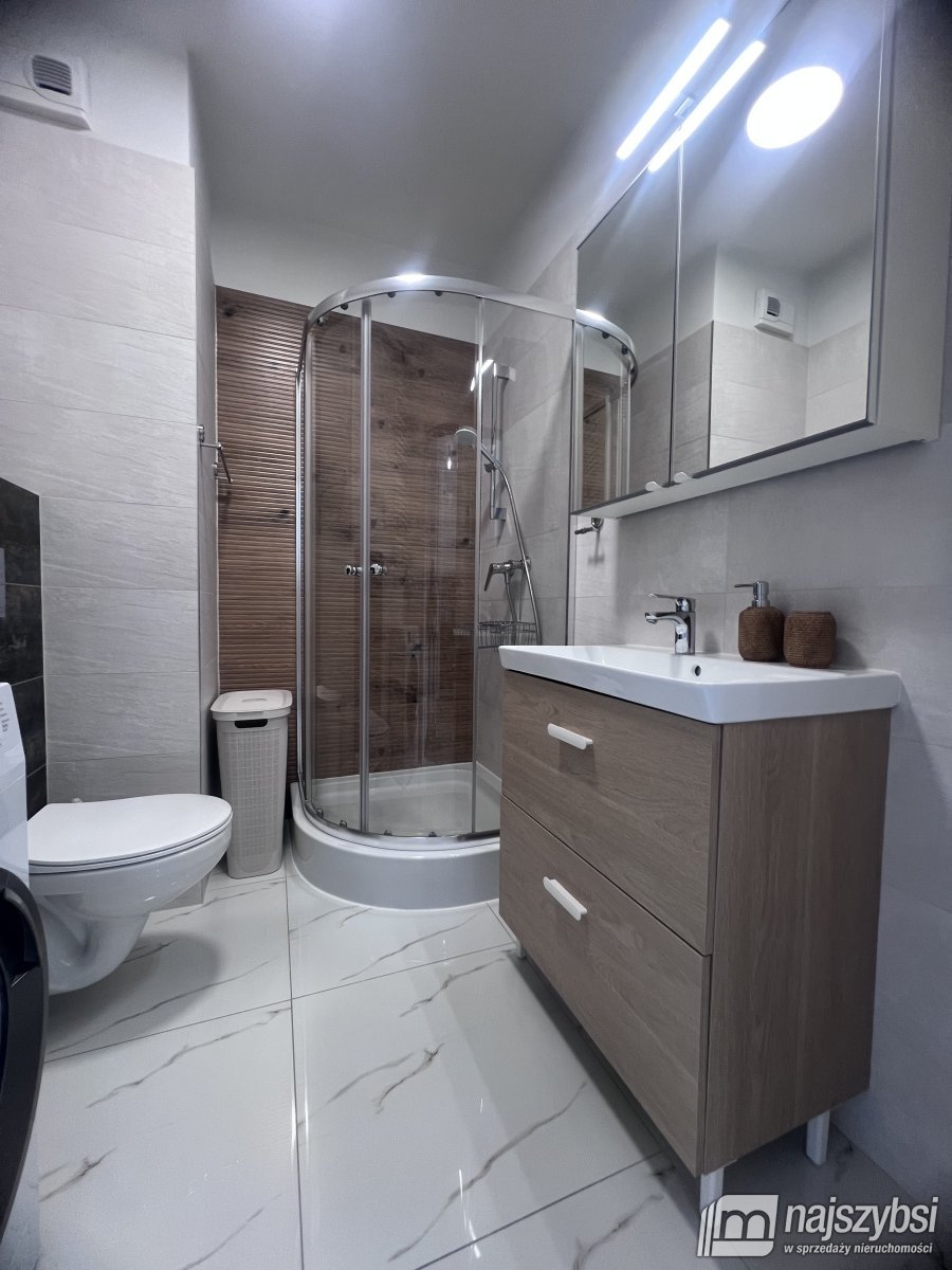 KOŁOBRZEG-APARTAMENT Z MIEJSCEM W HALI GARAŻOWEJ (12)
