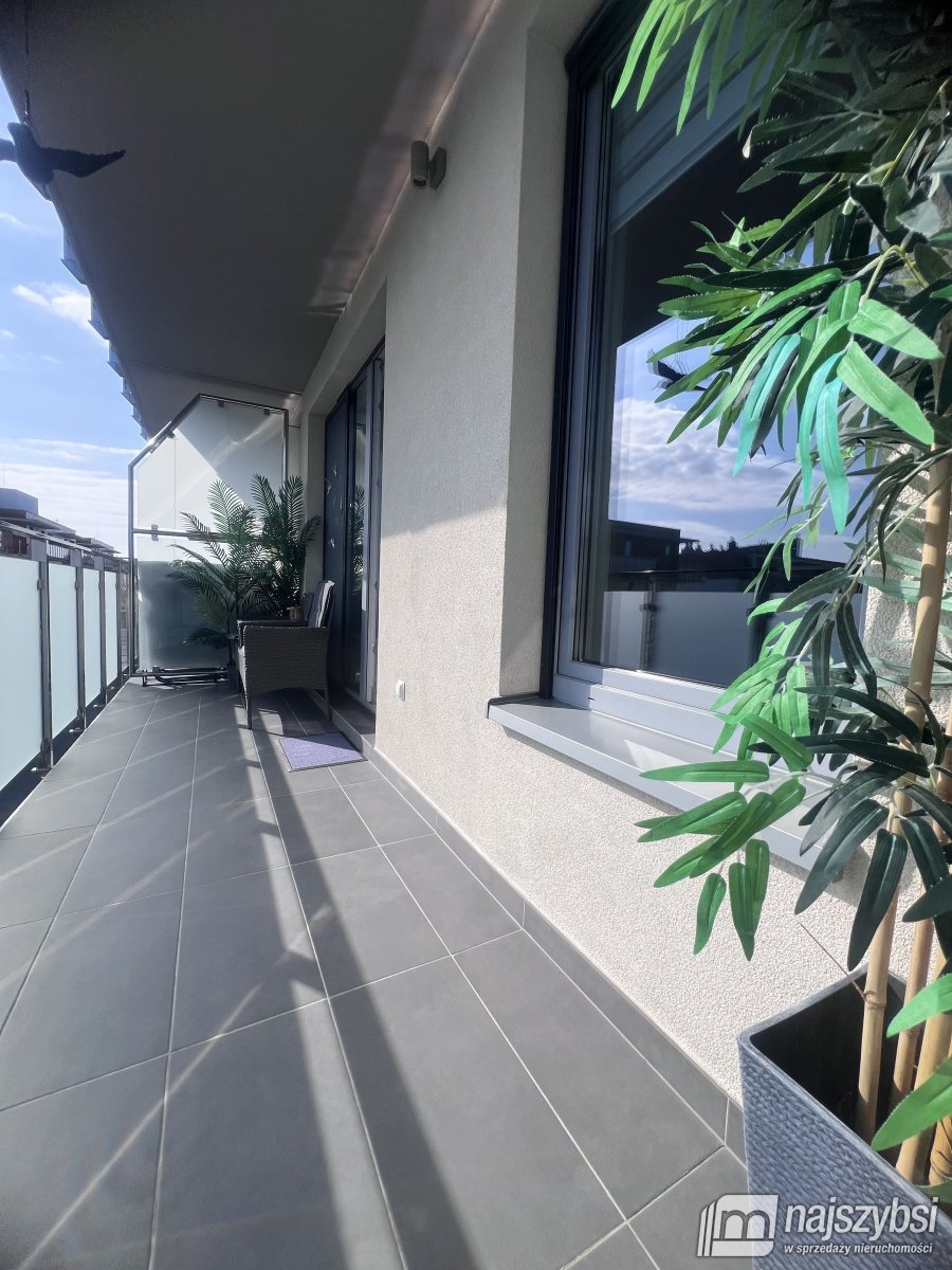 KOŁOBRZEG-APARTAMENT Z MIEJSCEM W HALI GARAŻOWEJ (14)