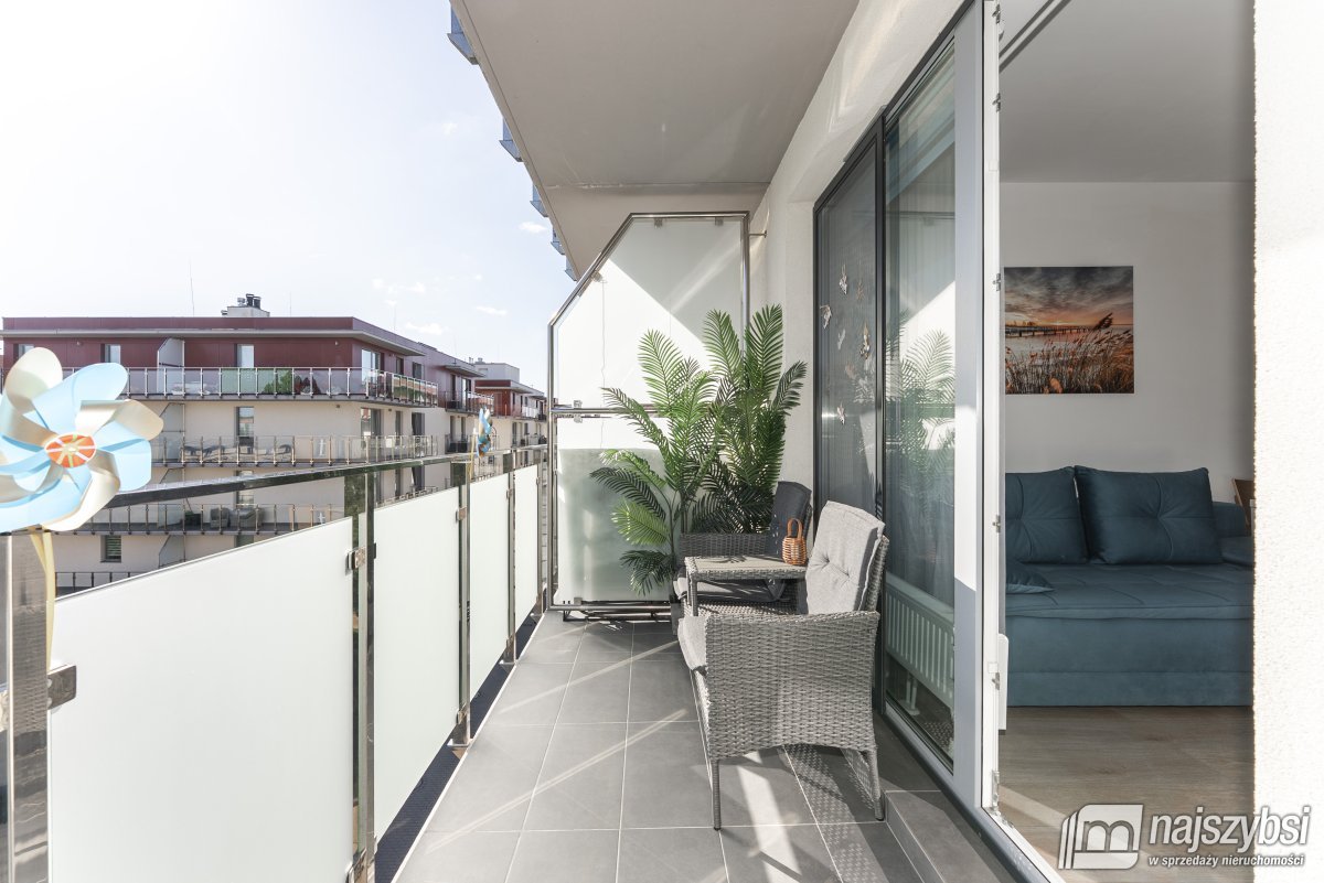 KOŁOBRZEG-APARTAMENT Z MIEJSCEM W HALI GARAŻOWEJ (17)