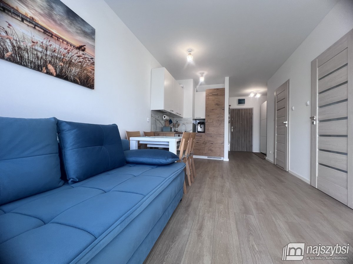 KOŁOBRZEG-APARTAMENT Z MIEJSCEM W HALI GARAŻOWEJ (2)