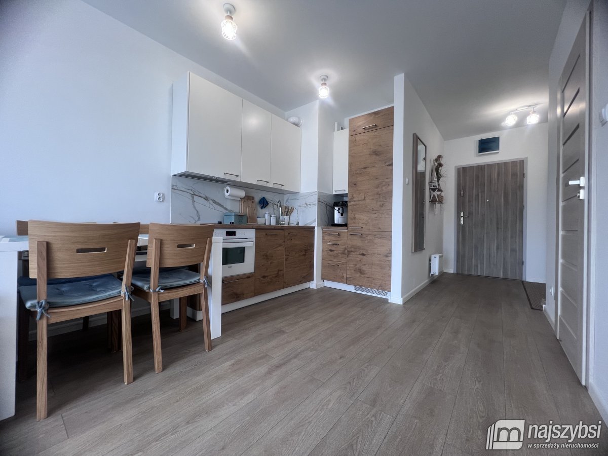 KOŁOBRZEG-APARTAMENT Z MIEJSCEM W HALI GARAŻOWEJ (3)